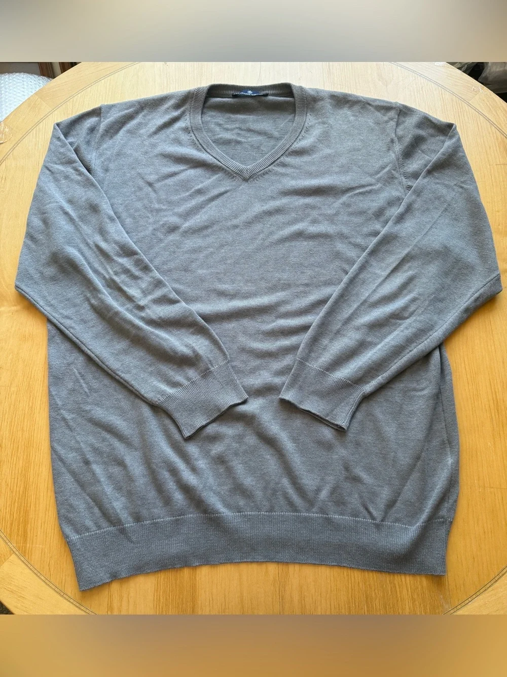 Luciano Visconti 100% Merino Wool V Neck Sweater Gray Men’s XL Lightweight